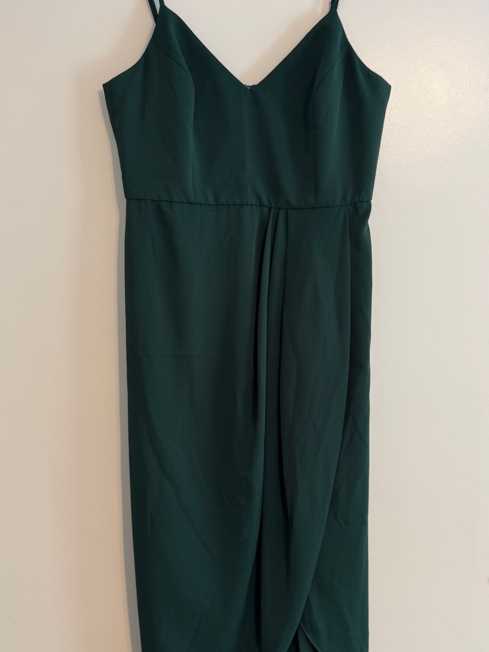 Lulu’s Emerald Green V-Neck Spaghetti Strap High-low Dress